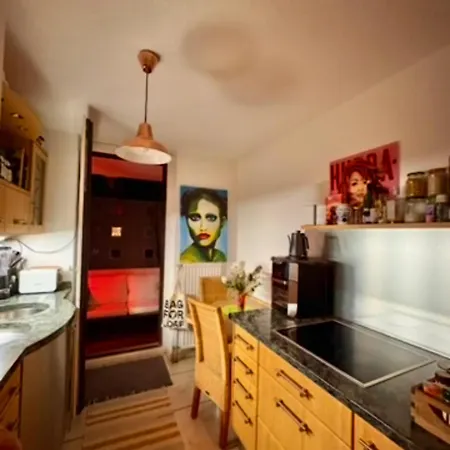 85 Sqm 3 Bedroom Each W Balcony 6 Min To Oktoberfest Up To 9 Guests Апартаменты *